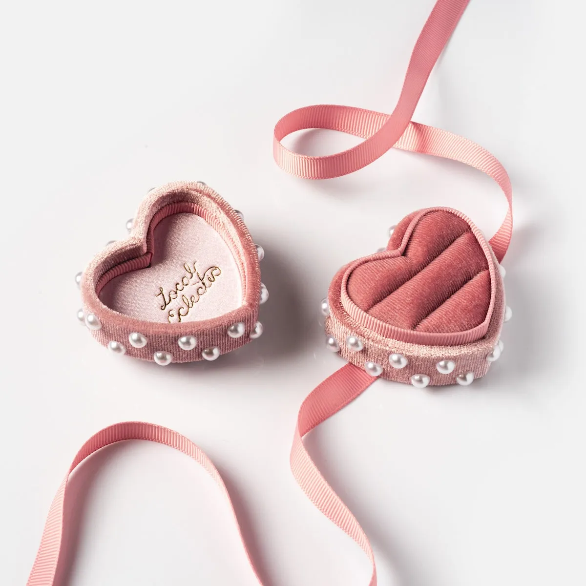 Heart Shaped Velvet Pearl Ring Box