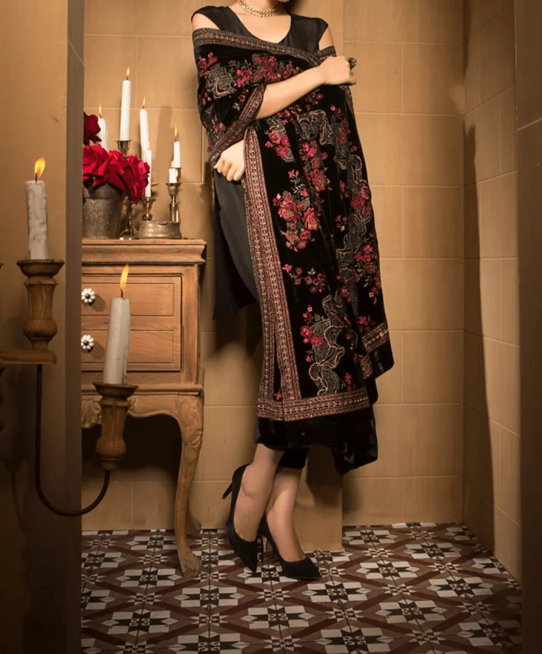 Sarinnah Premium 02-Embroided Fine quality Velvet shawl.