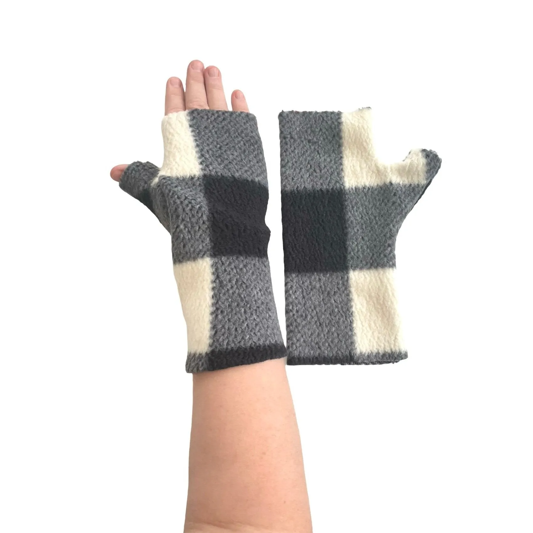 Super soft chunky checkered fleece gloves